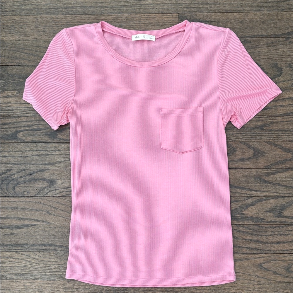 Active USA Pink Short Sleeve Tee